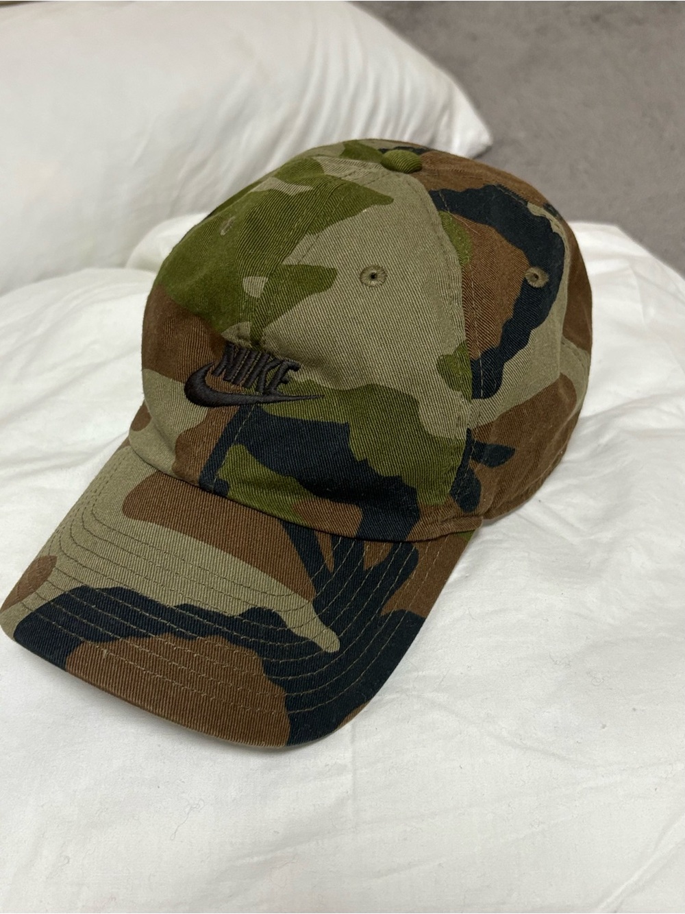 Nike Camo Baseball Cap in Olive Green, Brown & Black